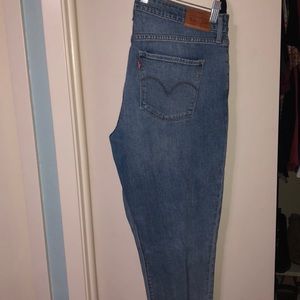 Levi’s 721 Skinny Jeans